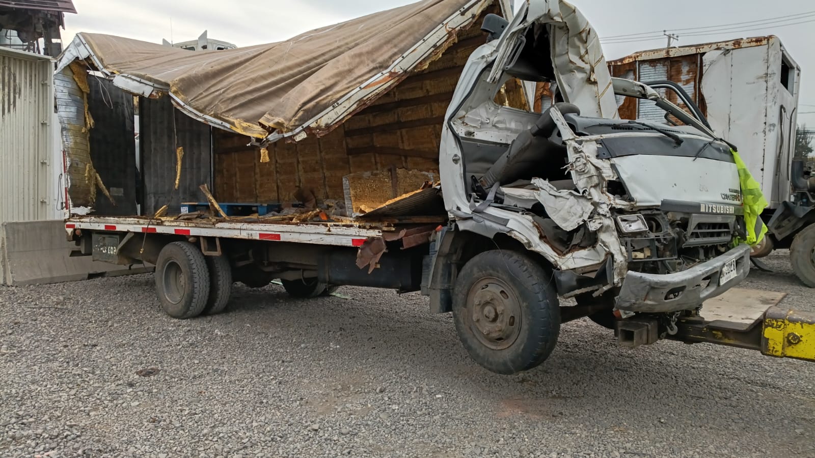PAQUETE RESORTES Mitsubishi CANTER 3.9 1998    EN DESARME
